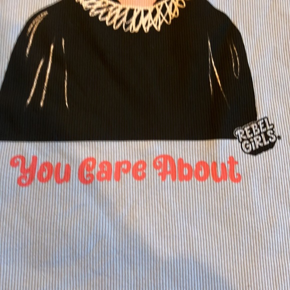 NWT RBG Ruth Bader Ginsburg Empowerment T-shirt Size Small Democrat - Picture 3 of 6
